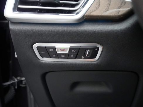Used 2022 BMW X5 xDrive45e w/ Premium Package AWD/4WD image 17