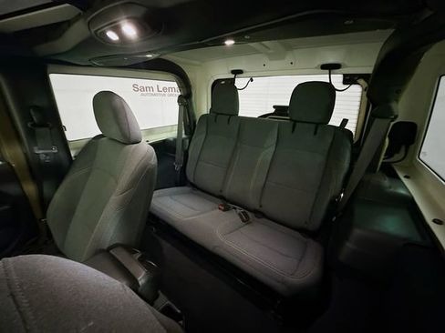 Used 2025 Jeep Wrangler Willys image 22