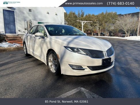 Used 2013 Lincoln MKZ AWD image 1