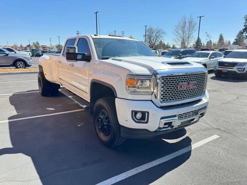 Used 2017 GMC Sierra 3500 Denali w/ Duramax Plus Package AWD/4WD image 7