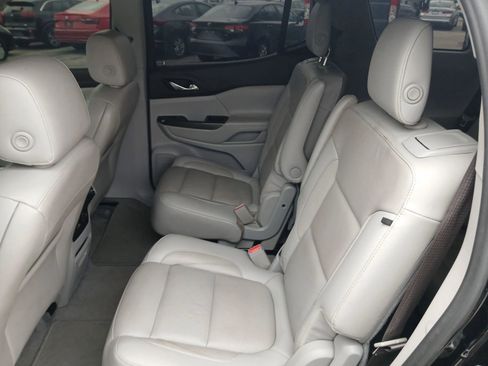 Used 2019 GMC Acadia SLT image 11