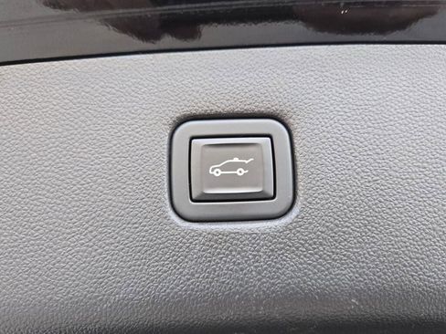 Used 2021 Chevrolet Blazer RS w/ Enhanced Convenience Package image 17