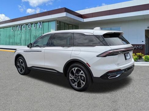 New 2026 Lincoln Nautilus Premier AWD/4WD image 6