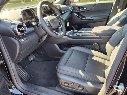 New 2026 Chevrolet Equinox LT w/ Convenience Package II image 5