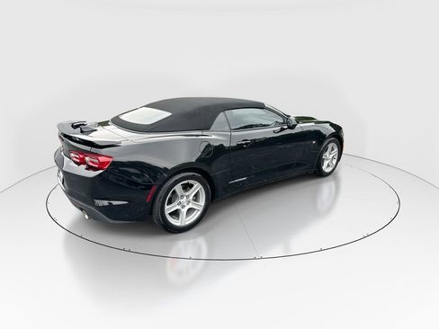 Used 2023 Chevrolet Camaro LT w/ Technology Package RWD image 8