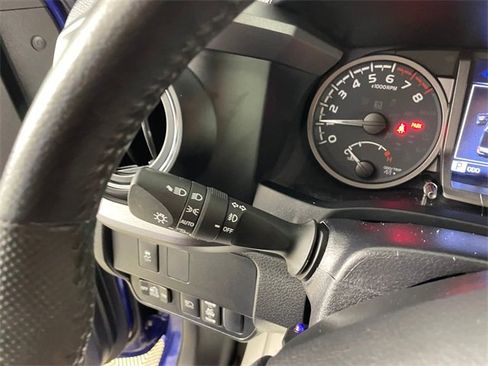 Used 2023 Toyota Tacoma TRD Sport image 12