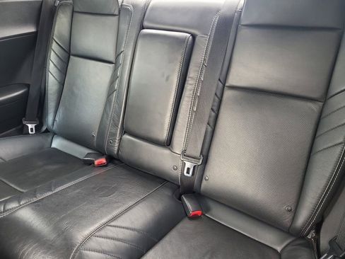 Used 2015 Dodge Challenger SRT w/ Technology Group image 12