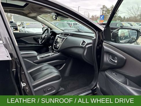 Used 2020 Nissan Murano SV w/ Premium Package image 10