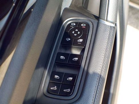 Used 2021 Porsche Cayenne S AWD/4WD image 32