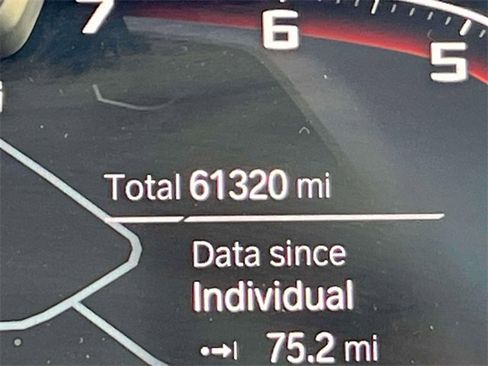 Used 2021 BMW X7 M50i w/ Dynamic Handling Package image 27