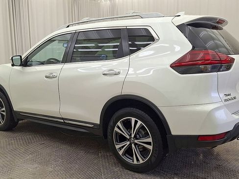 Used 2018 Nissan Rogue SL image 9