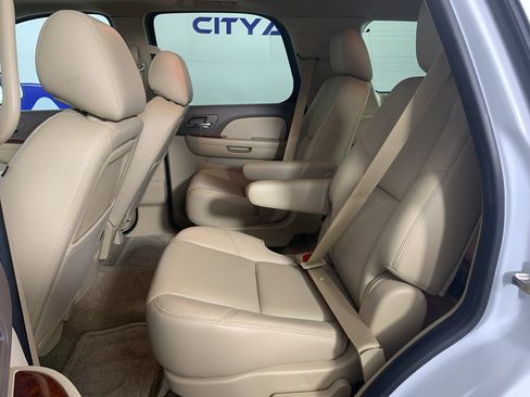 Used 2014 Chevrolet Tahoe LTZ RWD image 31