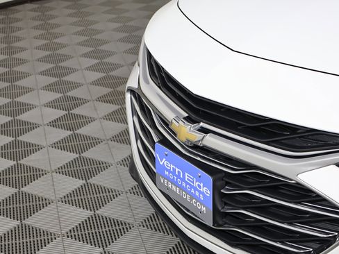 Used 2023 Chevrolet Malibu LT image 11