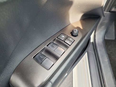 Used 2024 Toyota Camry SE image 26