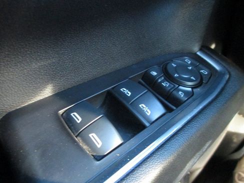 Used 2025 Chevrolet Silverado 3500 High Country w/ Technology Package image 32