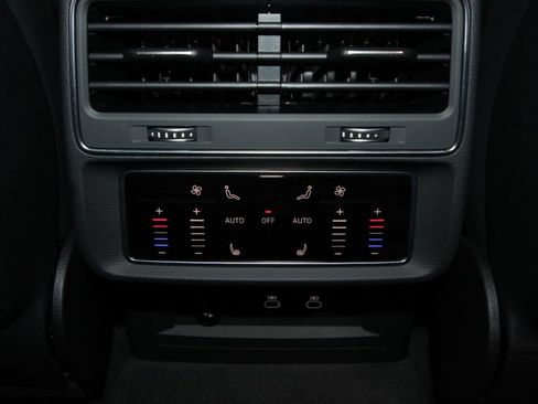 Used 2025 Audi Q7 3.0T Prestige w/ Prestige Package image 30