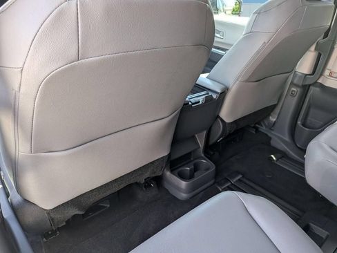 Used 2023 Toyota Sienna XLE FWD image 22