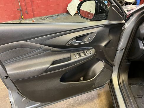 Used 2025 Buick Envista Sport Touring image 20