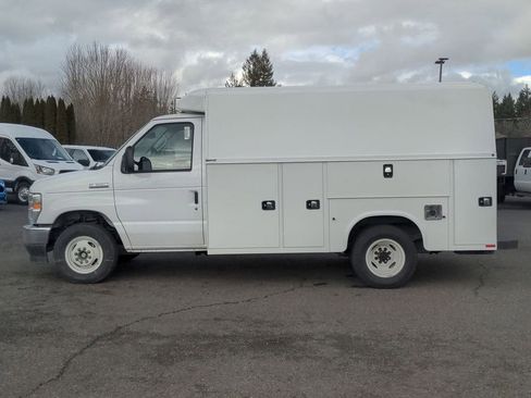 New 2024 Ford E-350 and Econoline 350 Super Duty w/ Power Windows & Locks Group RWD image 2