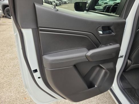 New 2026 GMC Canyon Elevation w/ Convenience Package RWD image 6