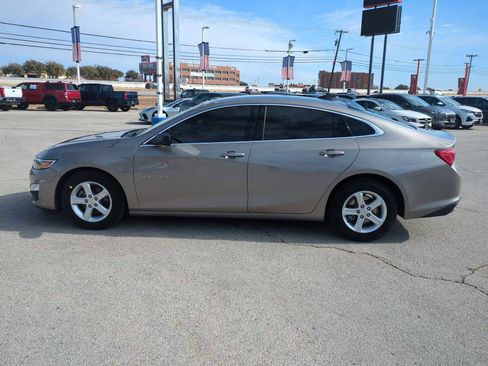 Used 2022 Chevrolet Malibu LS image 5