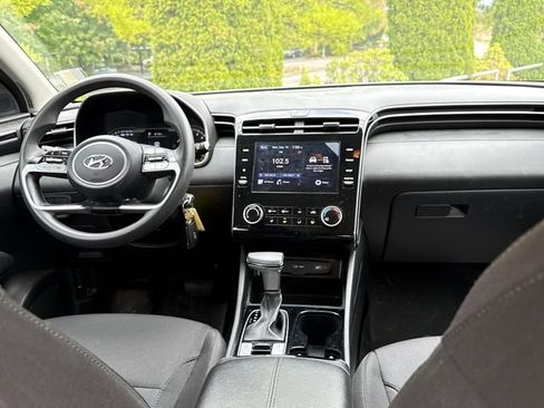 Used 2023 Hyundai Tucson SE AWD/4WD image 10