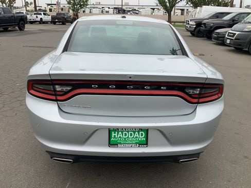 Used 2022 Dodge Charger SXT image 6