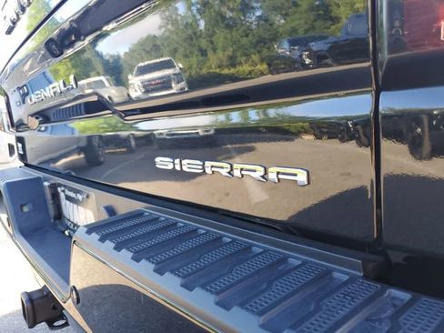 Used 2024 GMC Sierra 1500 Denali w/ Denali Reserve Package AWD/4WD image 7