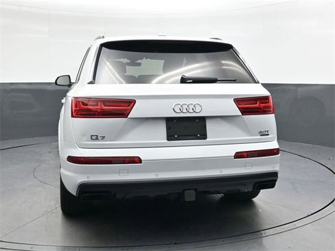 Used 2018 Audi Q7 3.0T Prestige image 5