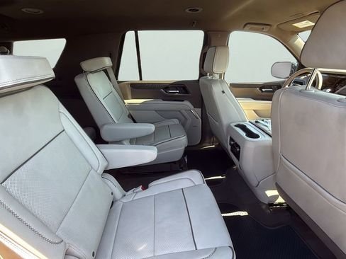 Used 2026 GMC Yukon Denali image 13