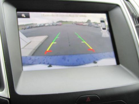 Used 2015 Ford Edge SEL w/ Equipment Group 201A AWD/4WD image 25