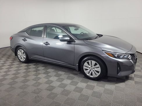 Used 2024 Nissan Sentra S FWD image 11