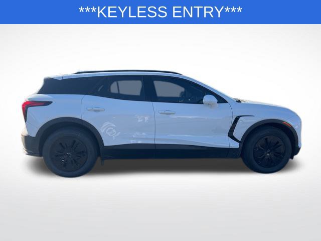 Used 2025 Chevrolet Blazer EV LT FWD image 7