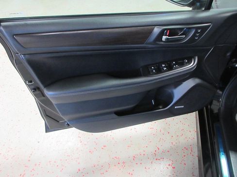 Used 2015 Subaru Legacy 2.5i Limited AWD/4WD image 18