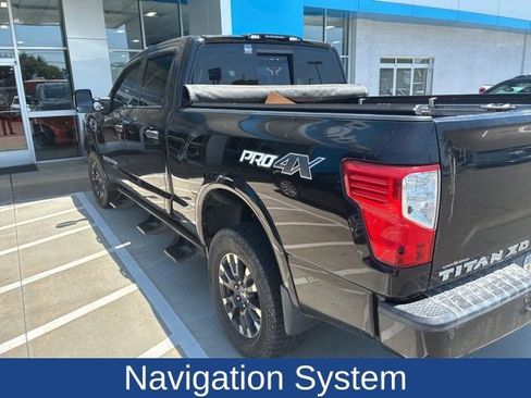 Used 2017 Nissan Titan PRO-4X AWD/4WD image 3