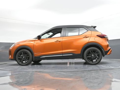 Used 2023 Nissan Kicks SR image 23
