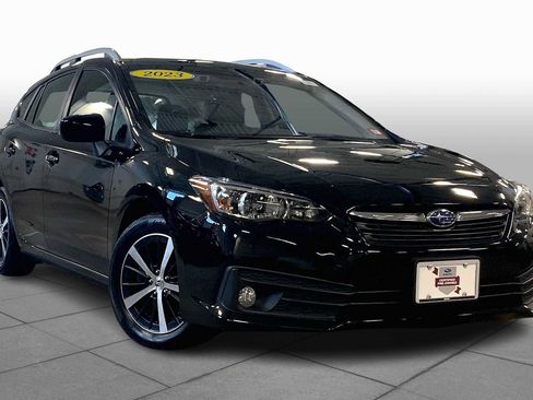 Used 2023 Subaru Impreza Premium image 2