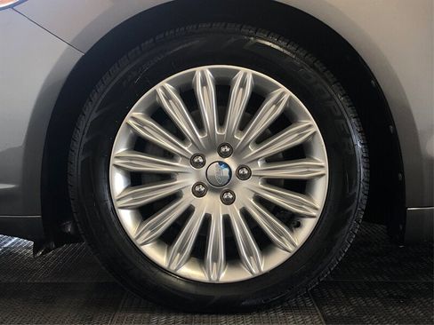 Used 2013 Ford Fusion SE image 17