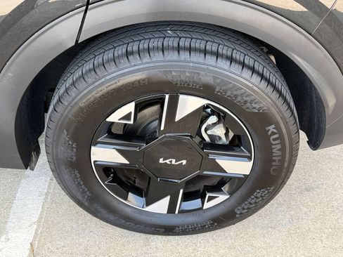 Used 2026 Kia Sportage LX AWD/4WD image 32