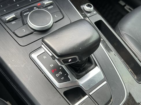 Used 2018 Audi Q5 2.0T Premium w/ Convenience Package image 26