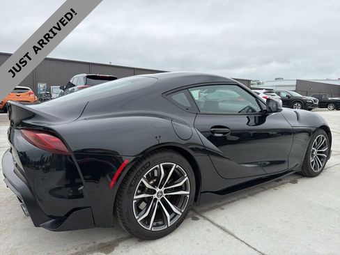 Used 2021 Toyota Supra w/ Safety & Technology Package RWD image 4