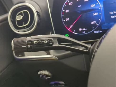 Used 2026 Mercedes-Benz GLC 300 4MATIC image 28