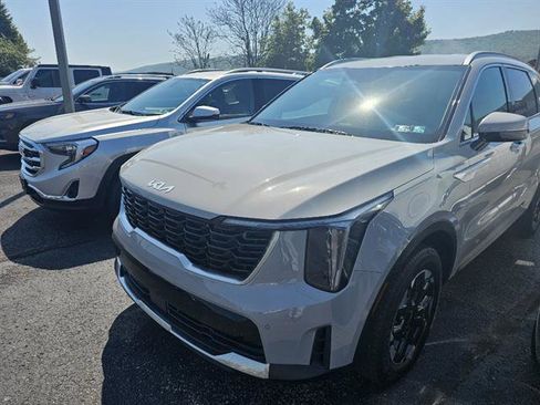 Used 2024 Kia Sorento S AWD/4WD image 1