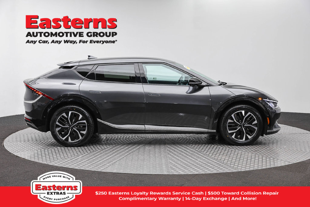 Used 2023 Kia EV6 Wind w/ Wind Technology Package AWD/4WD image 5