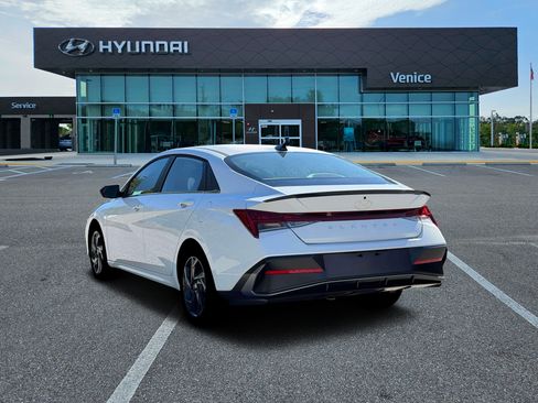 New 2026 Hyundai Elantra SEL Sport w/ Cargo Package FWD image 5