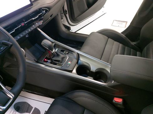 New 2025 Alfa Romeo Tonale w/ Premium Package image 26