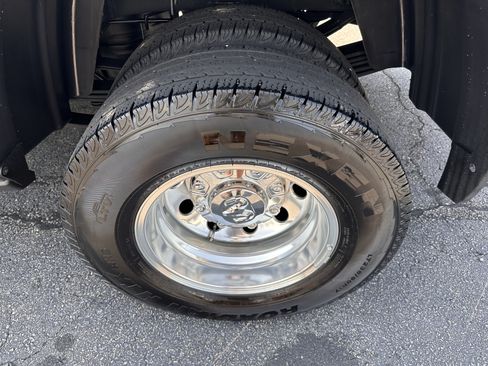 Used 2025 RAM 3500 Big Horn AWD/4WD image 31