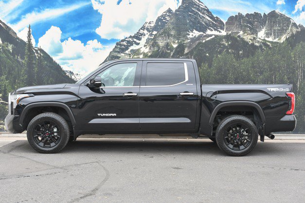 Used 2023 Toyota Tundra Limited w/ TRD Off-Road Package AWD/4WD image 7