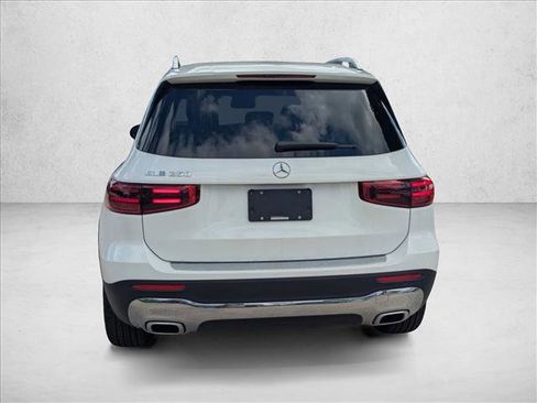 Used 2026 Mercedes-Benz GLB 250 image 7