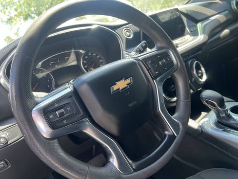 Used 2021 Chevrolet Blazer LT FWD image 33